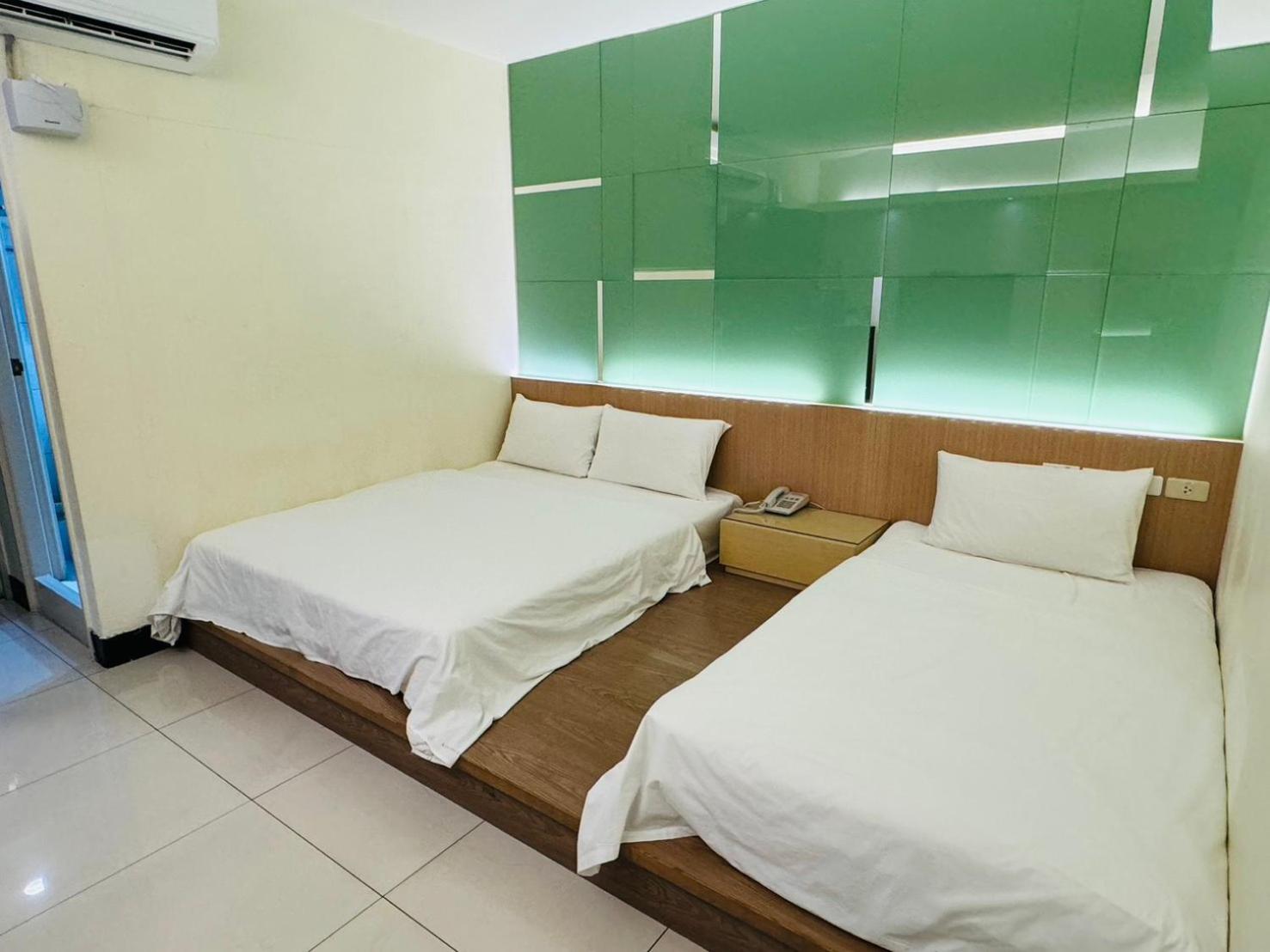 Kiwi Express Hotel - Kaohsiung Station Dış mekan fotoğraf