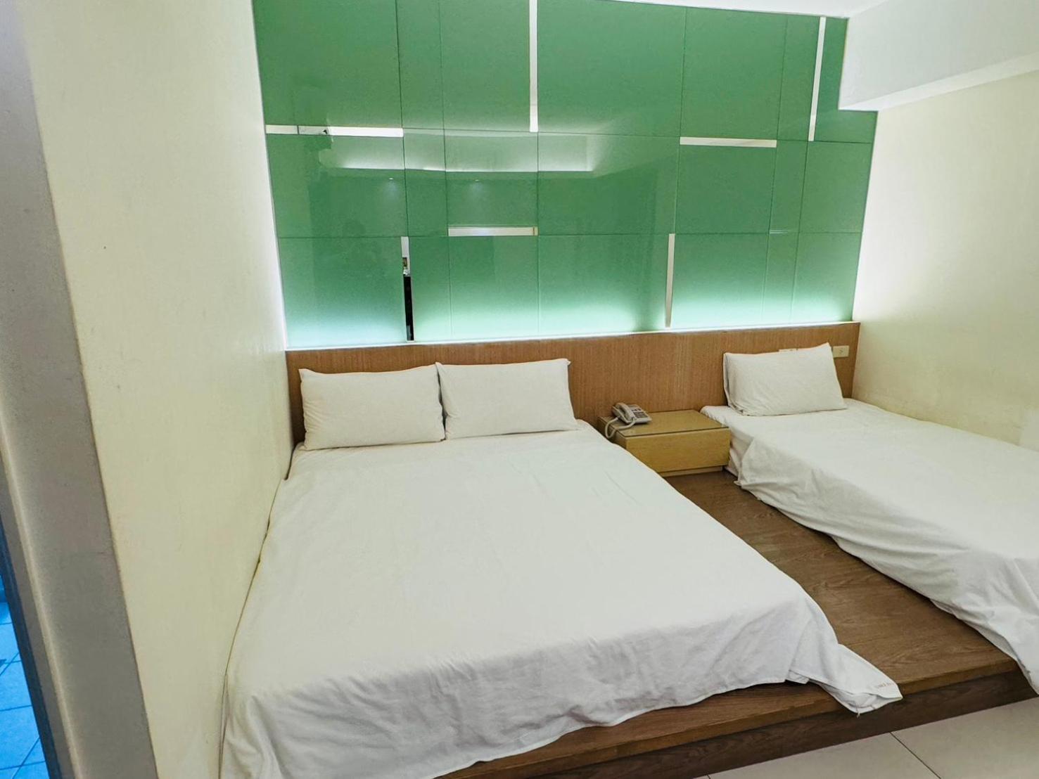 Kiwi Express Hotel - Kaohsiung Station Dış mekan fotoğraf