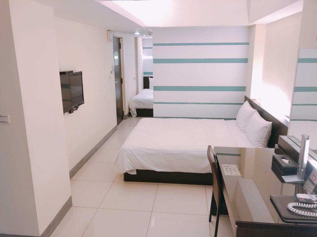 Kiwi Express Hotel - Kaohsiung Station Dış mekan fotoğraf