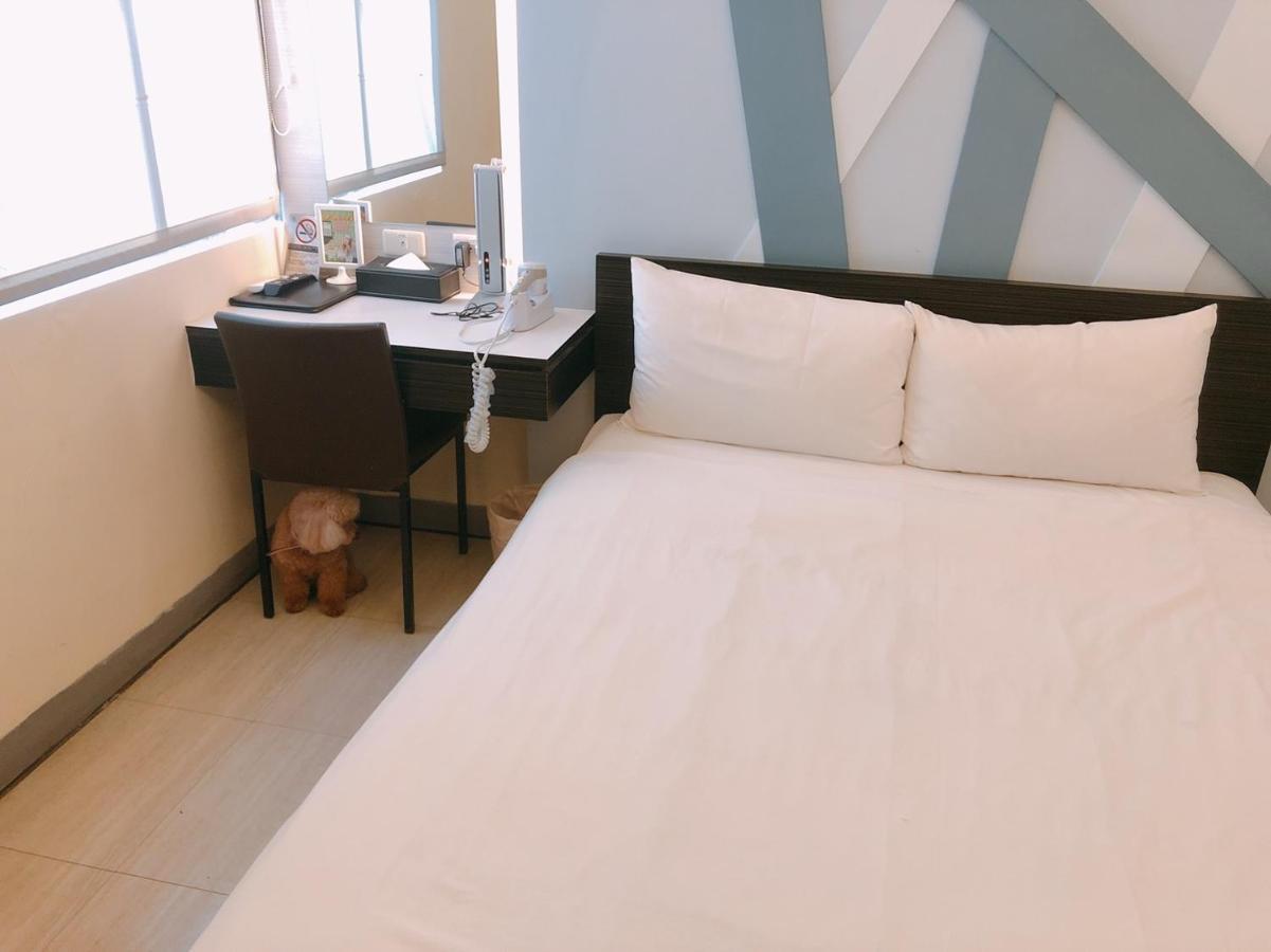 Kiwi Express Hotel - Kaohsiung Station Dış mekan fotoğraf